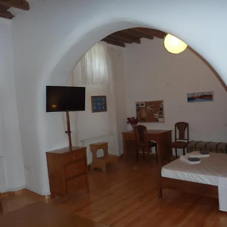 A Painter's House In Plaka * Aten